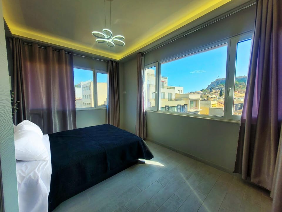 Athens Hills Apartment in Athens