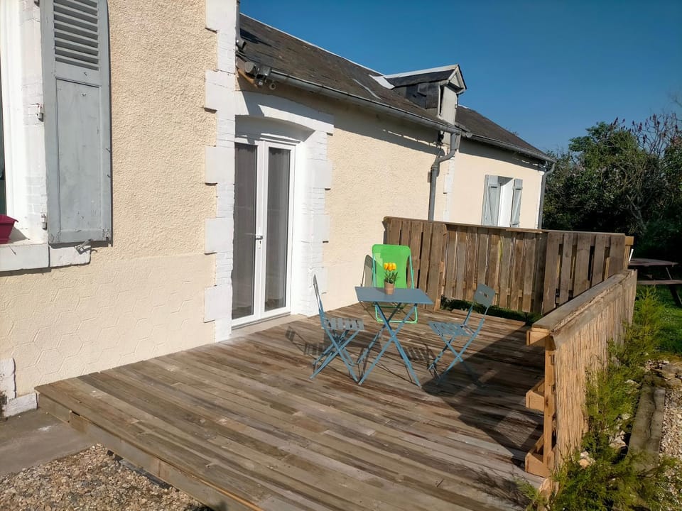 studio ''tulipe'' dans le Berry Apartment in Centre-Val de Loire