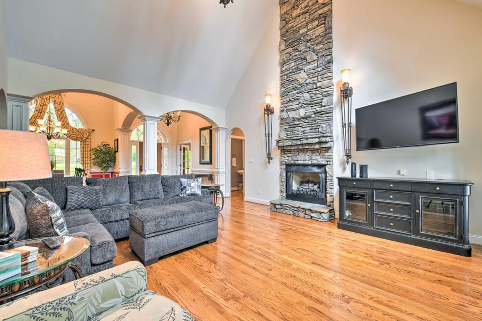 Dock & Fire Pit: Mt Gilead Villa on Lake Tillery Villa in Lake Tillery