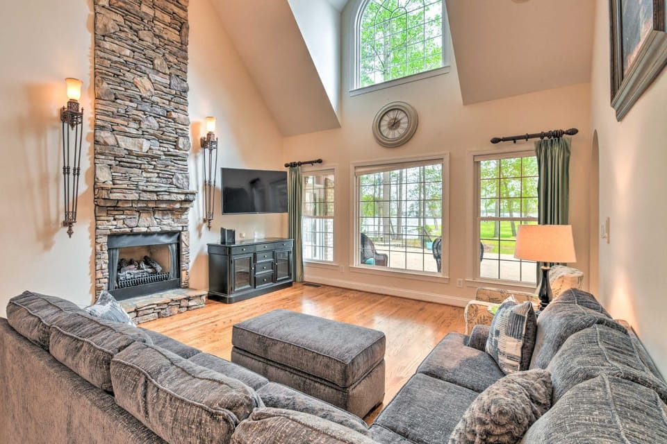 Dock & Fire Pit: Mt Gilead Villa on Lake Tillery Villa in Lake Tillery