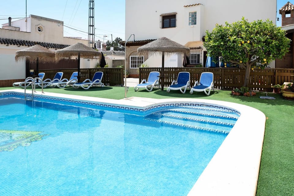 Property building, Swimming pool