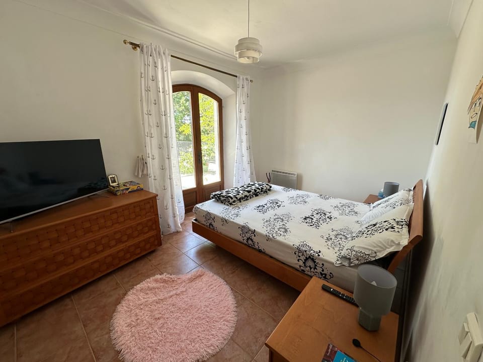 BASTIDE DU DEFENDS Bed and Breakfast in Pertuis