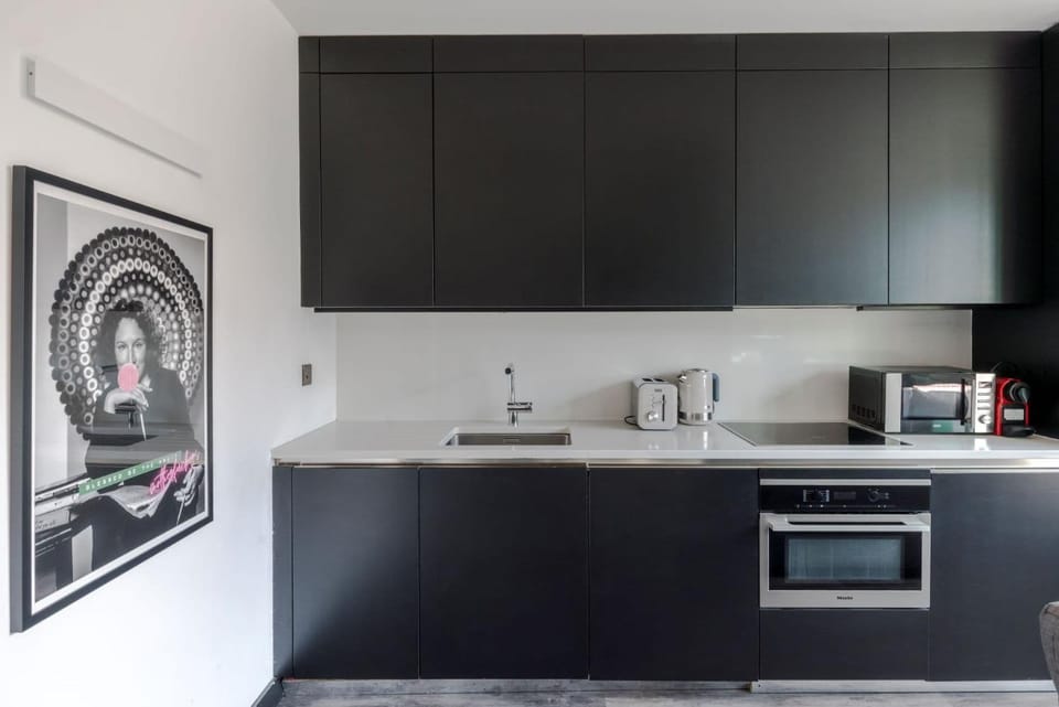 West End 2-Bed - Soho - Sleeps 6 Apartment in City of Westminster