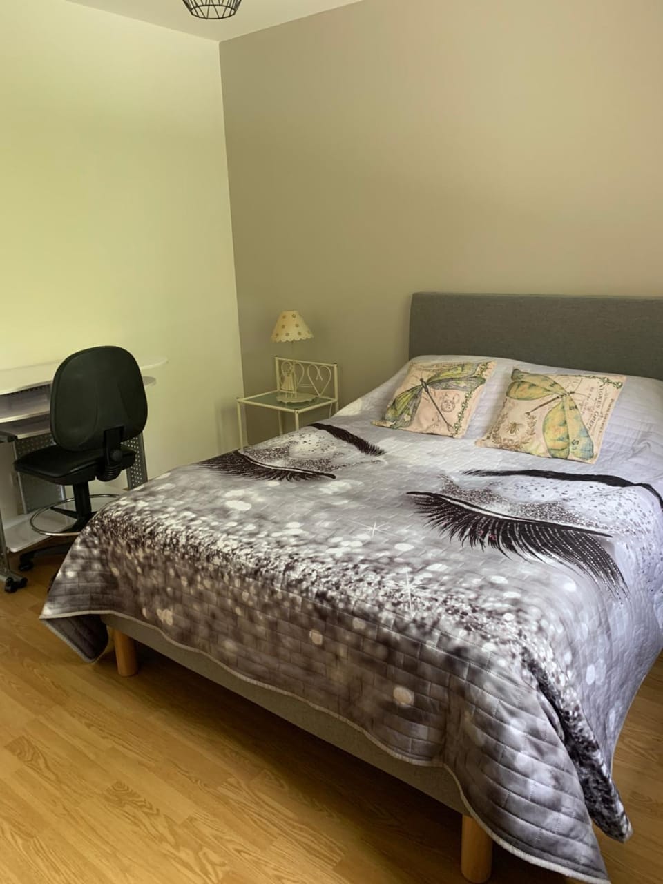 APPARTEMENT LE DOMAINE DES LIBELLULES PROCHE WALIBI Apartment in Auvergne-Rhône-Alpes