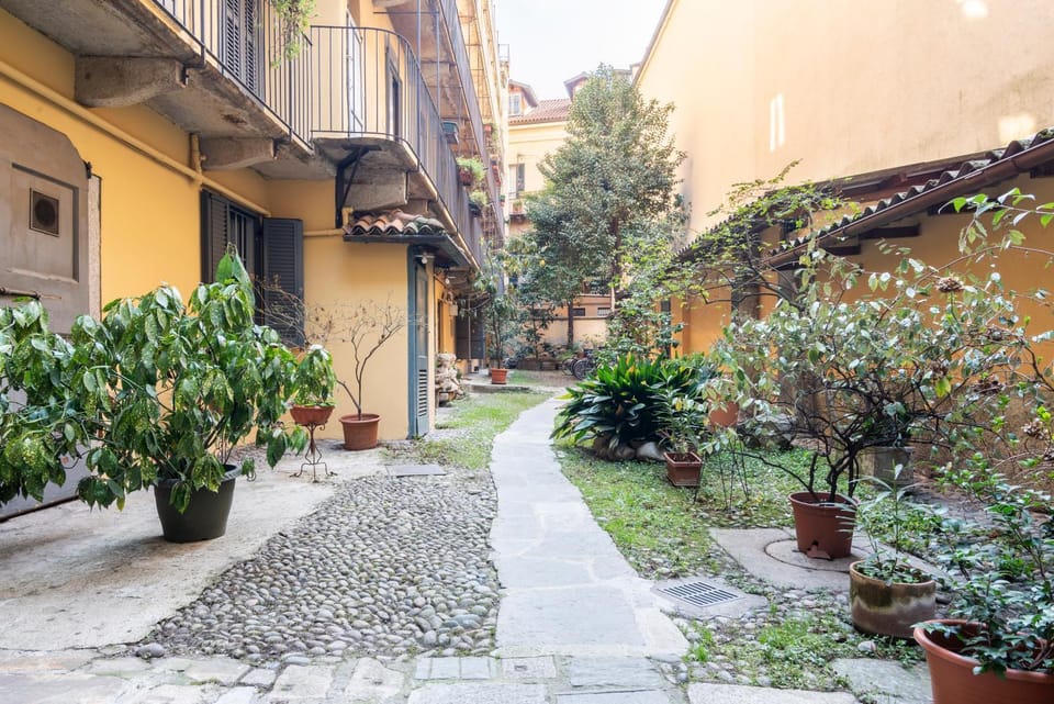 Inner courtyard view