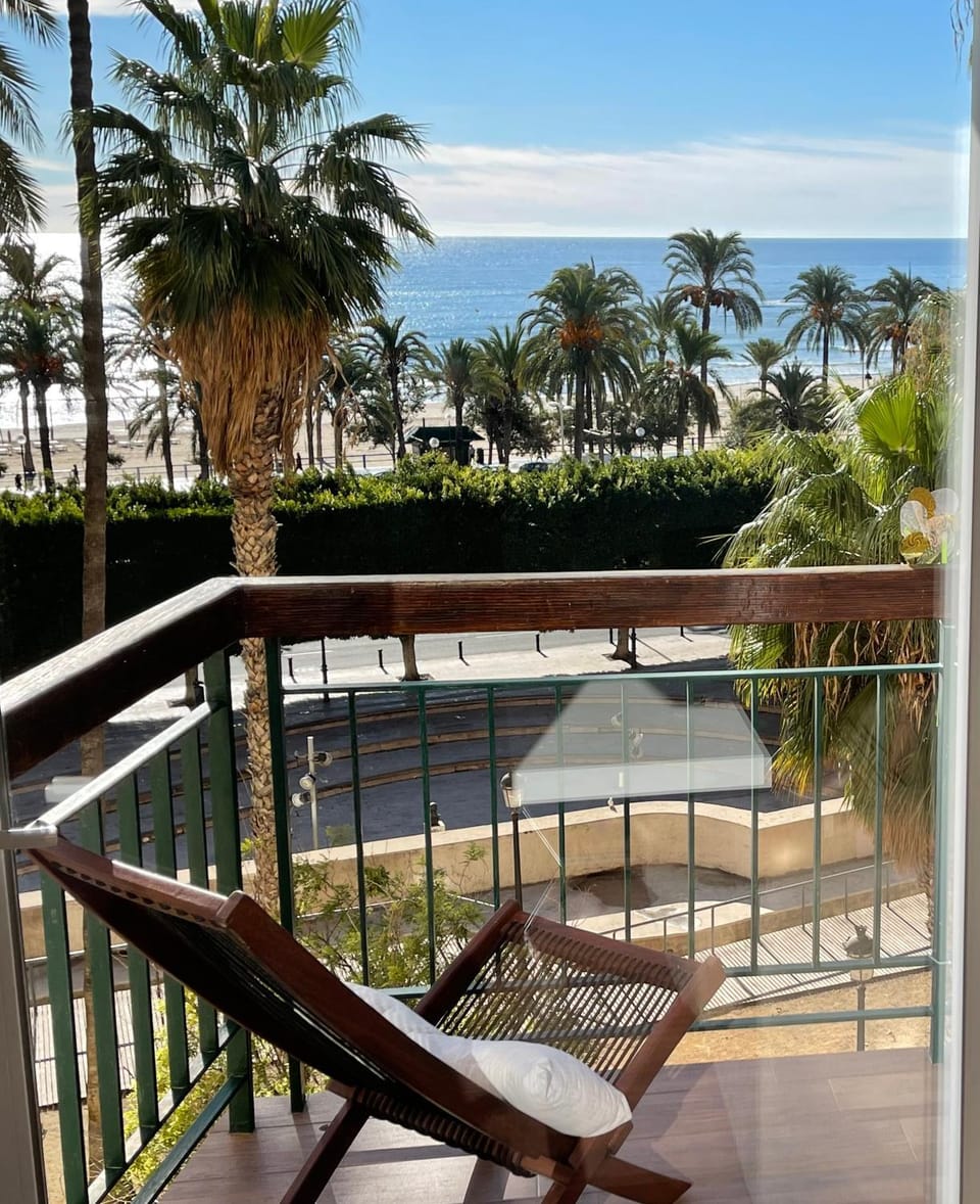Inmejorables vistas y situación Apartment in Alicante