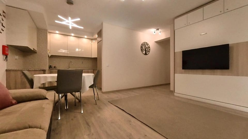 TV and multimedia, Living room, Dining area