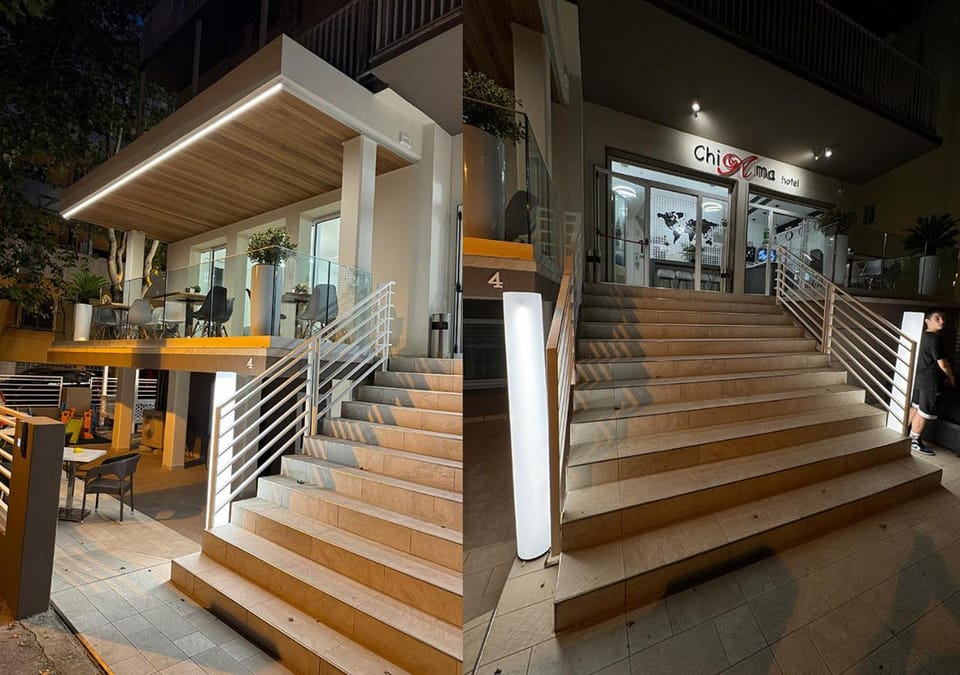 Property building, Facade/entrance