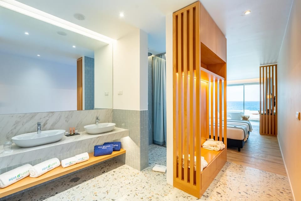 Bathroom, Bedroom