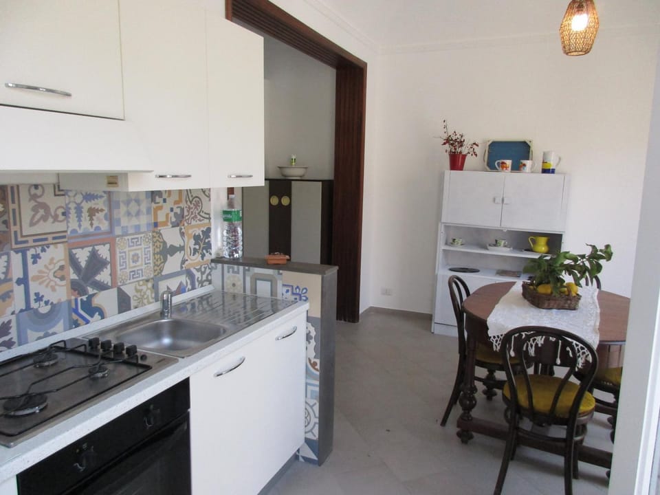 Le Case Di Tufo- Casa del sole Apartment in Favignana