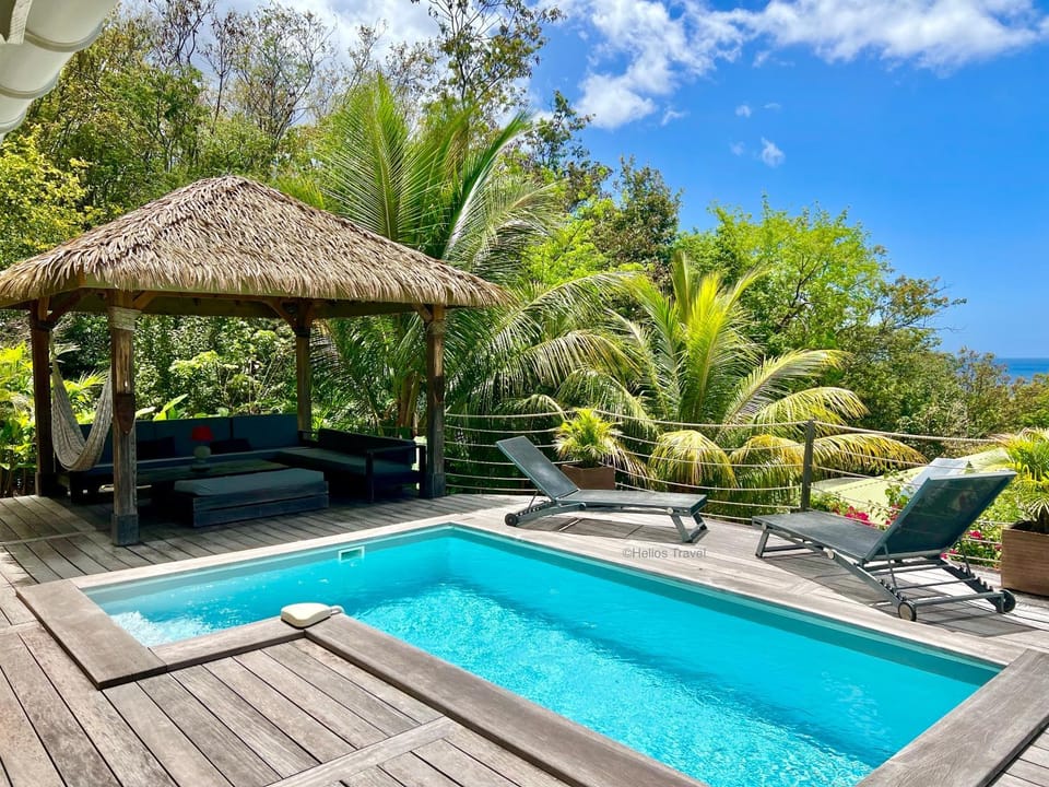 Living room, Garden view, Mountain view, Pool view, Sea view