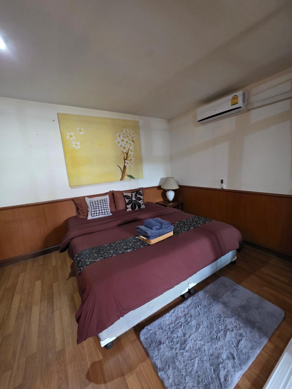 Bed, Bedroom, air conditioner