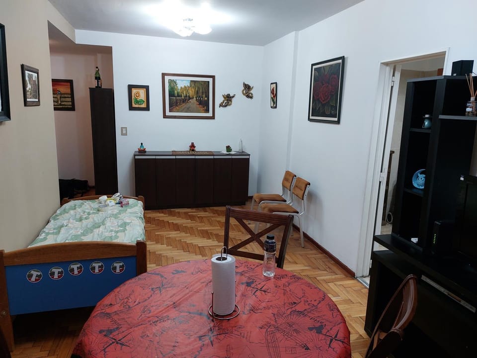 DEPARTAMENTO FAMILIAR, 3 ambientes Apartment in Buenos Aires