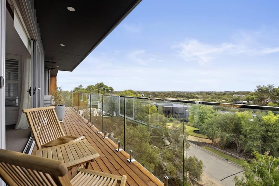 Sunset on Moonah House in Fingal