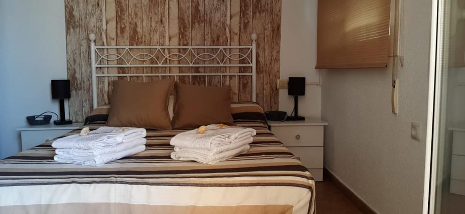 Muy buena ubicación, cerca de la playa y céntrico. Apartment in Roquetas de Mar