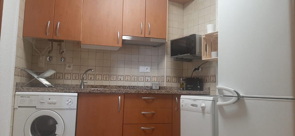 Muy buena ubicación, cerca de la playa y céntrico. Apartment in Roquetas de Mar
