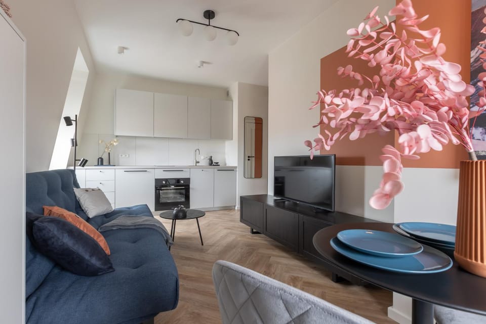 Kitchen or kitchenette, Living room, Seating area