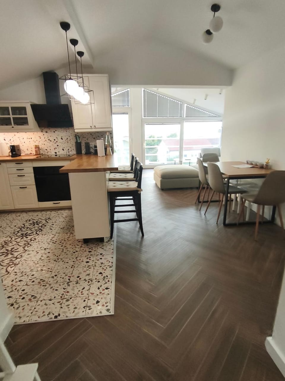 Iva's cosy apartment, sea view and free parking Apartment in Zadar