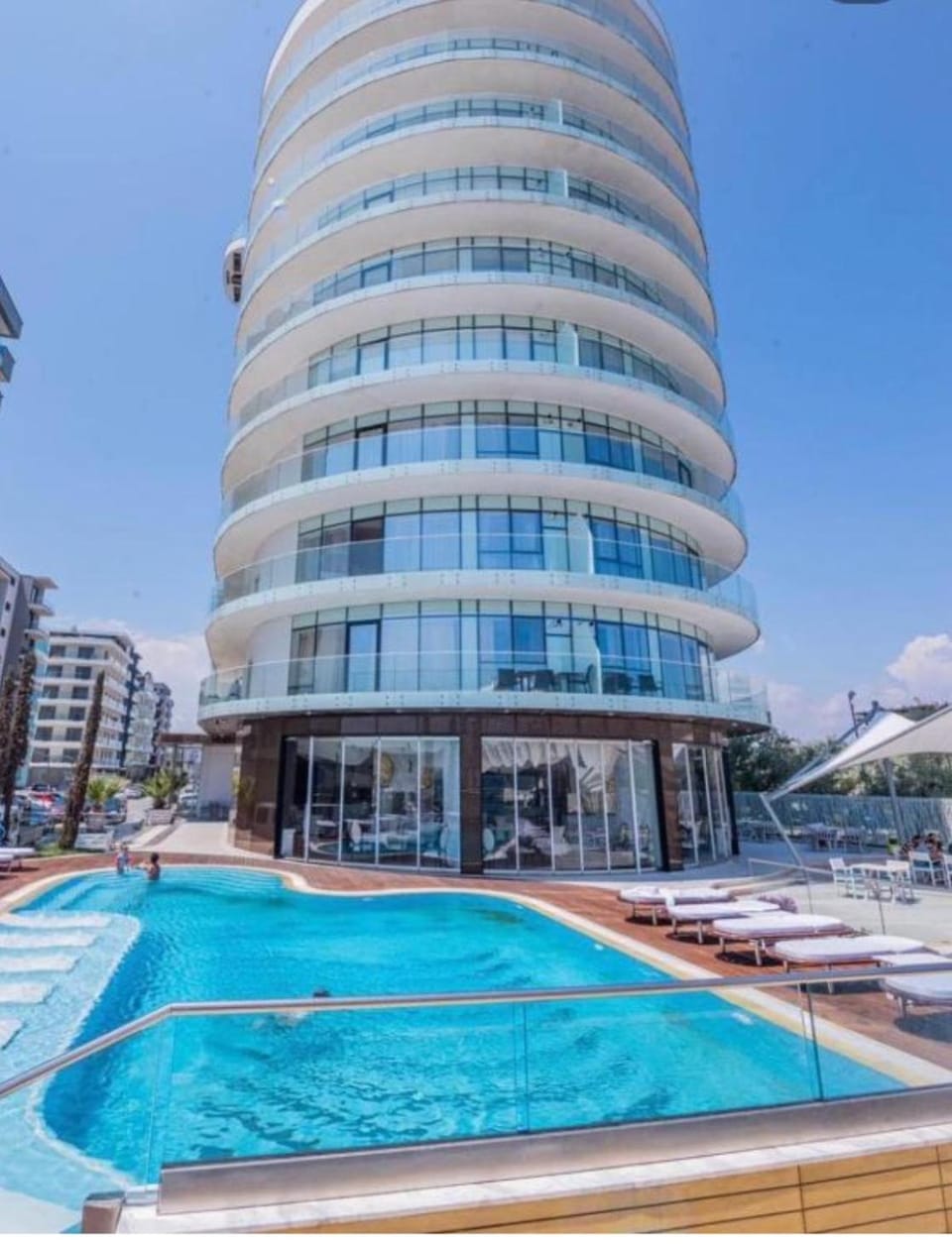 Swimming pool