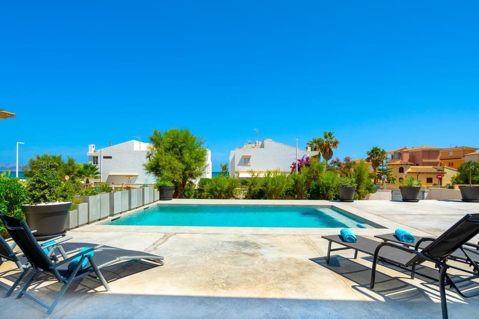 Pool view, Swimming pool, Swimming pool