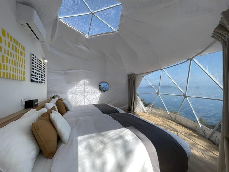 b local Umitosora - 2 BR Villa with Breathtaking Ocean View for 10 Ppl House in Hiroshima Prefecture