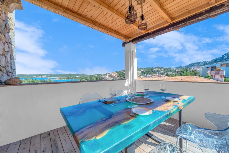Natural landscape, View (from property/room), Balcony/Terrace, Dining area