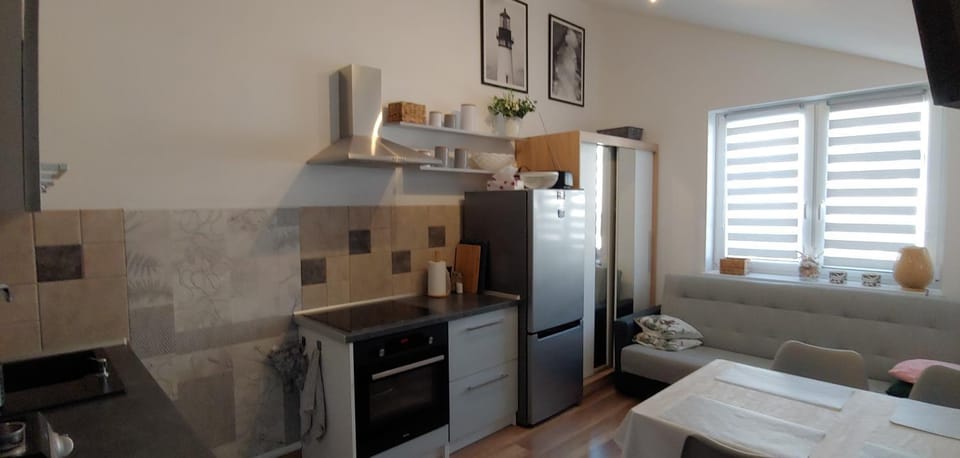 Kitchen or kitchenette, Living room, Dining area