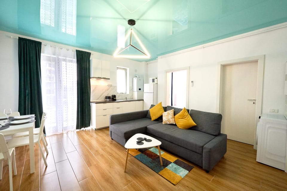 ApartHotel SeaVibes Promenada Apartment in Constanța County