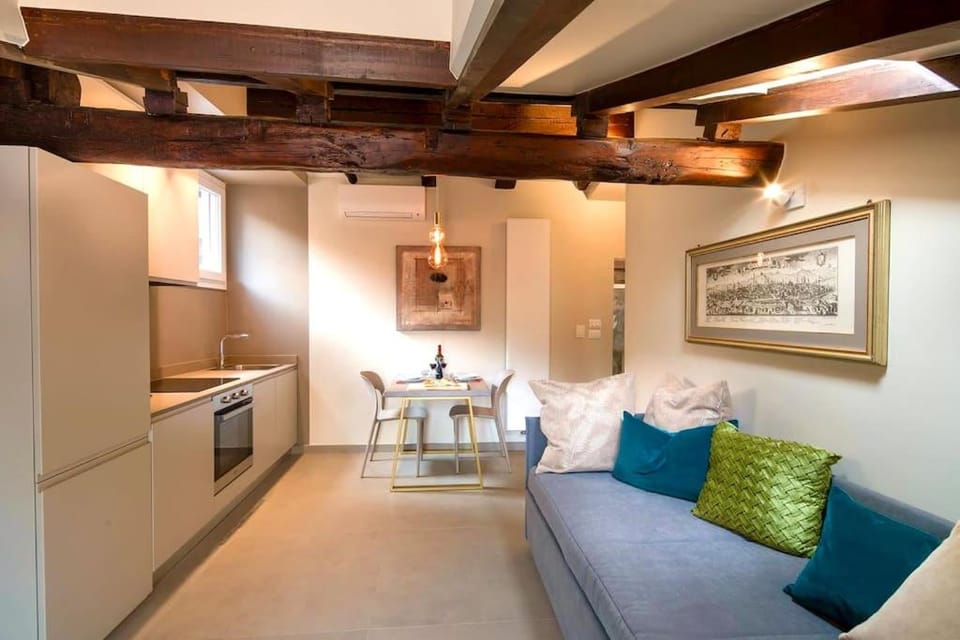 Kitchen or kitchenette, Living room, Dining area