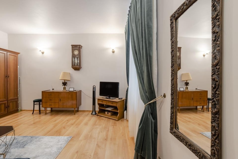 TV and multimedia, Living room