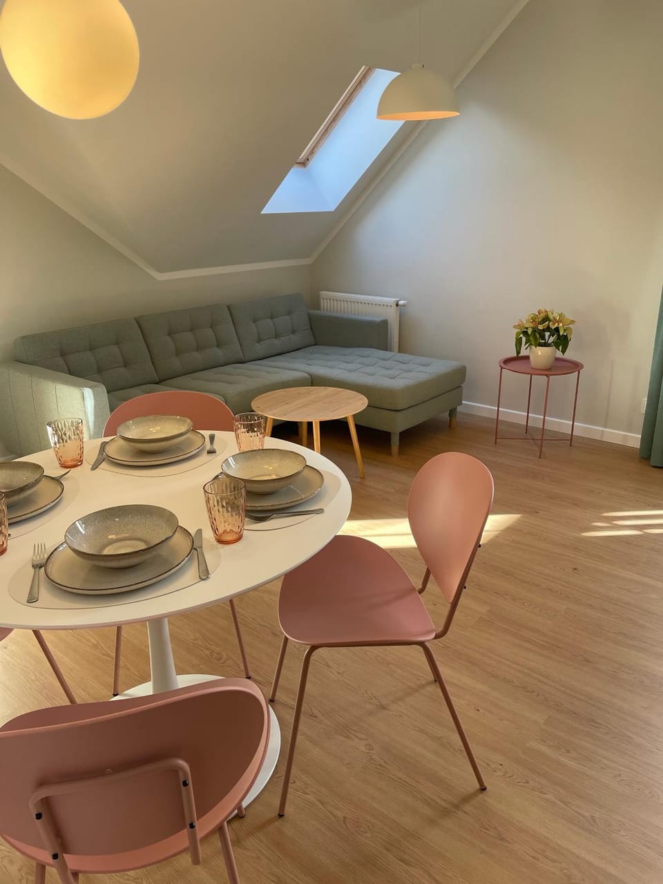 Living room, Seating area, Dining area