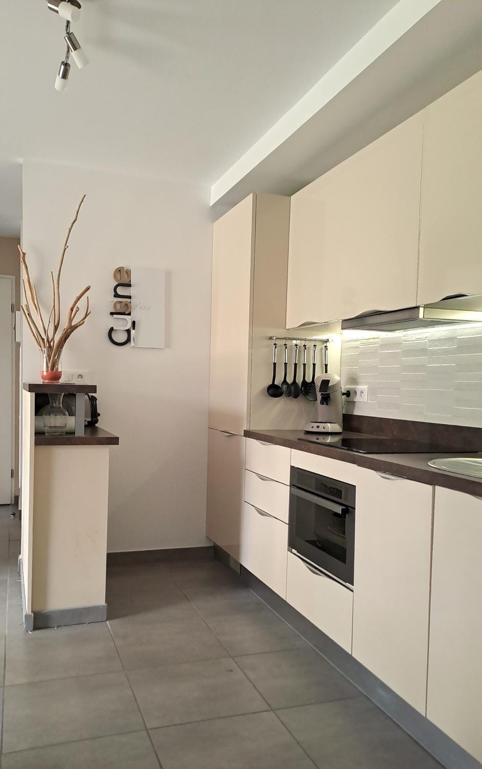 Kitchen or kitchenette, pet friendly, stove