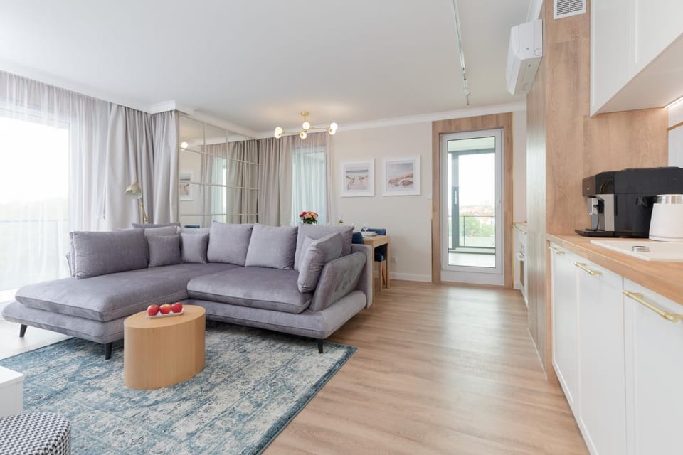 Kitchen or kitchenette, Living room, Seating area