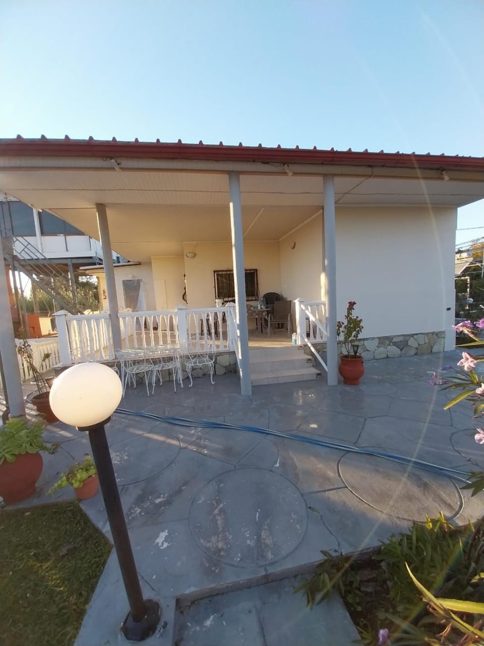 Villa Artzie. Έξοχικο με τεράστιο εξωτερικό χώρο. House in Halkidiki