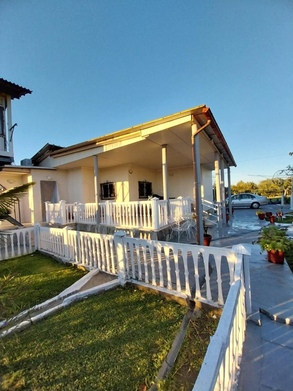 Villa Artzie. Έξοχικο με τεράστιο εξωτερικό χώρο. House in Halkidiki