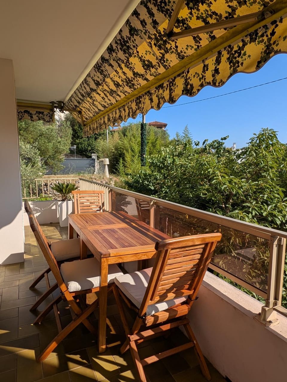 Garden, Dining area, Garden view