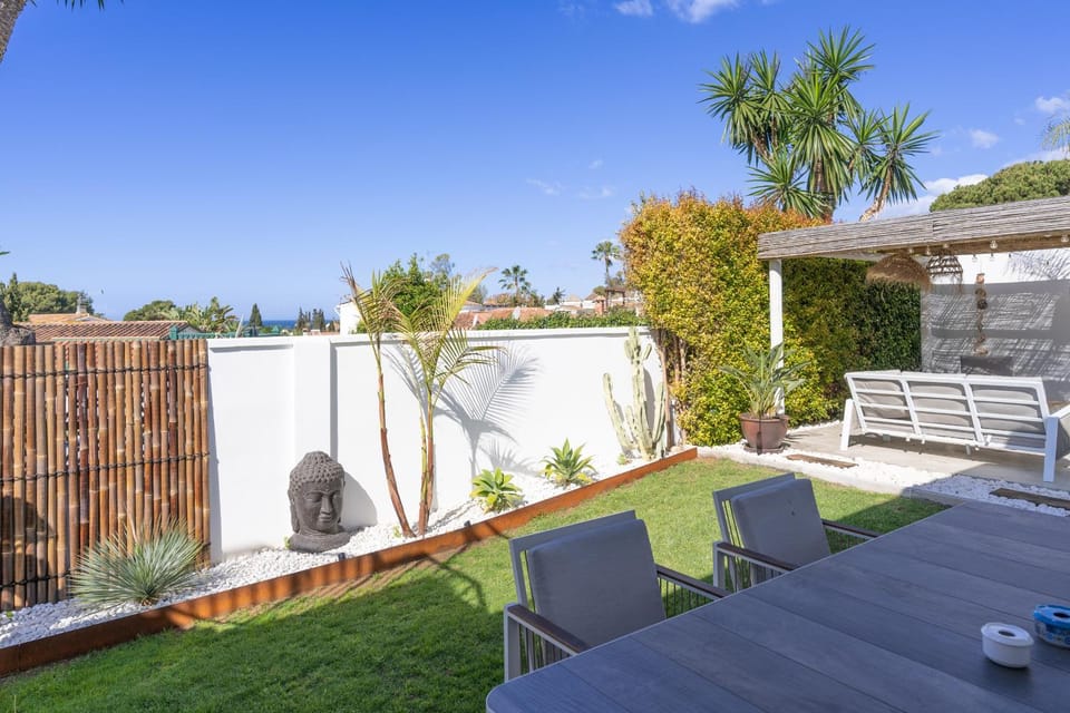 Patio, Garden, Garden view