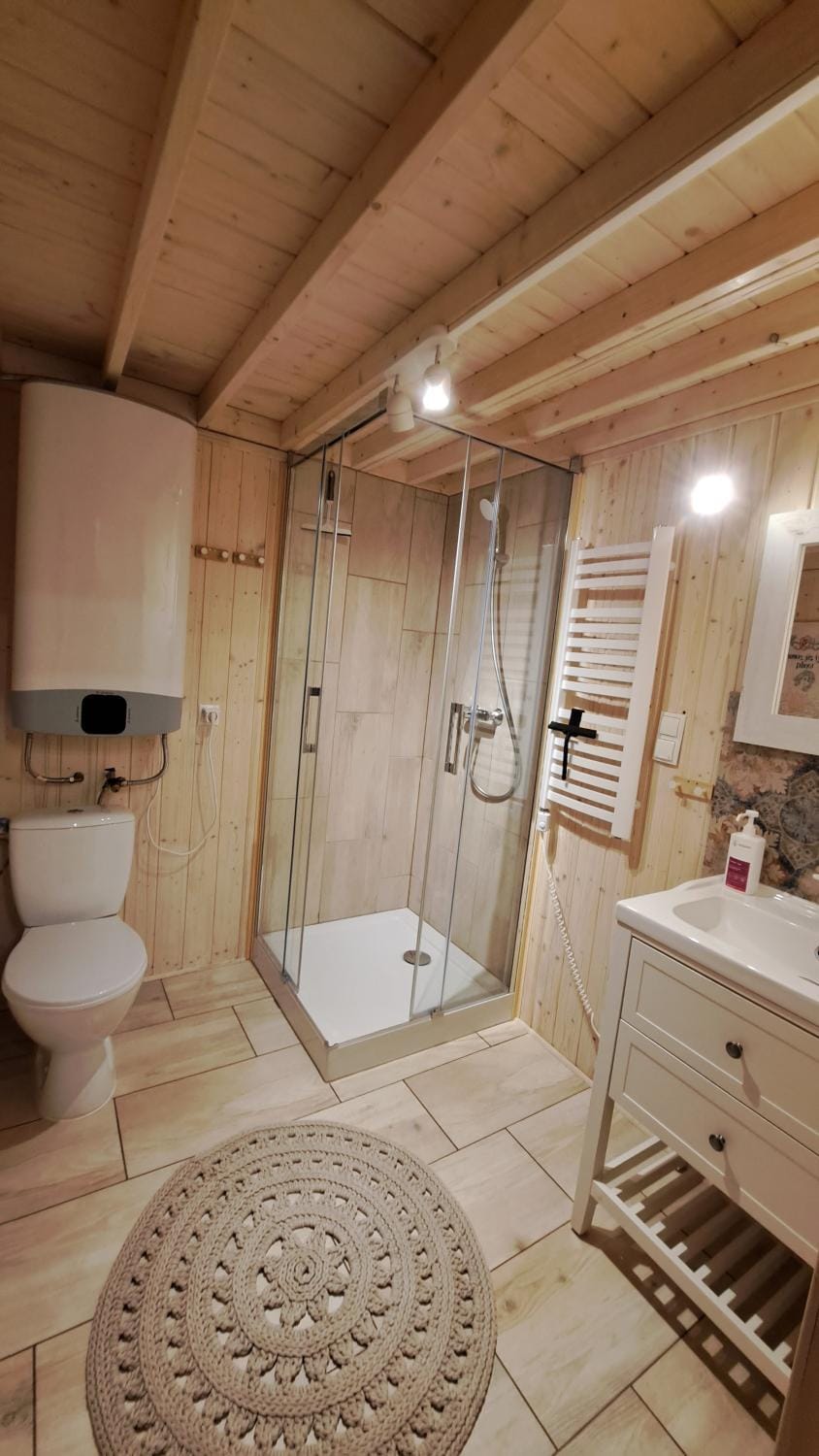 Shower, Toilet, Bathroom