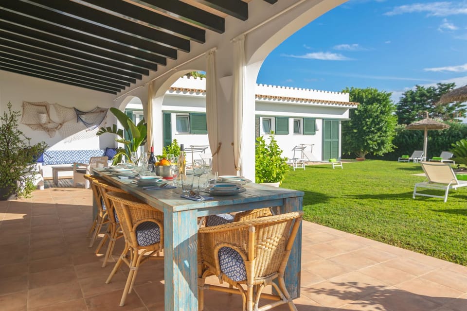 Garden, Dining area