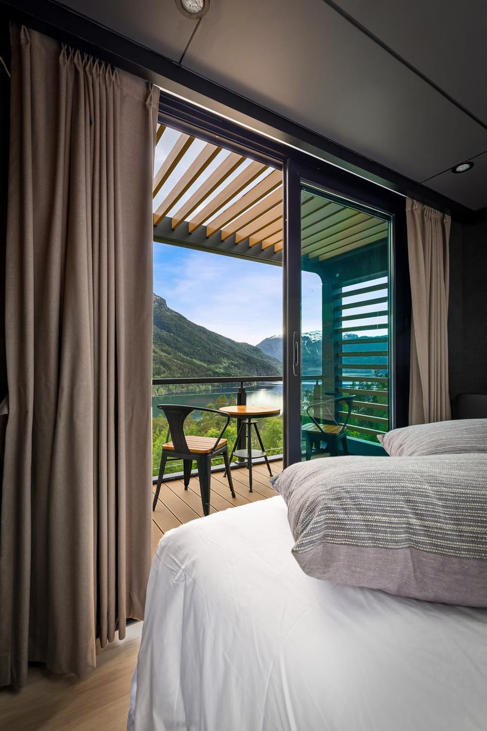 Balcony/Terrace, Mountain view, Sea view