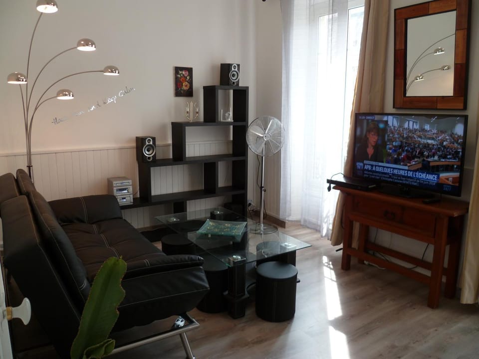 Joli 3 pièces, 7 pers, très lumineux, Nice centre Apartment in Nice