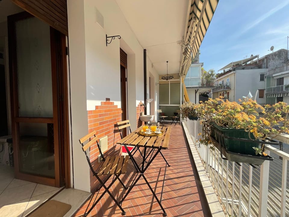 Balcony/Terrace, Balcony/Terrace