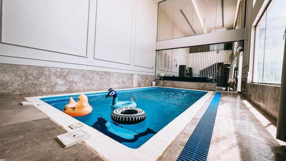 Swimming pool