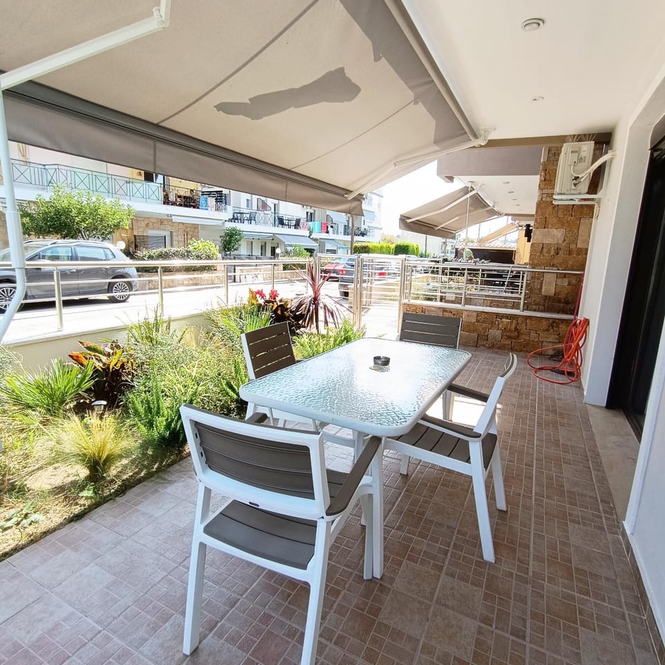 Patio, View (from property/room), Balcony/Terrace