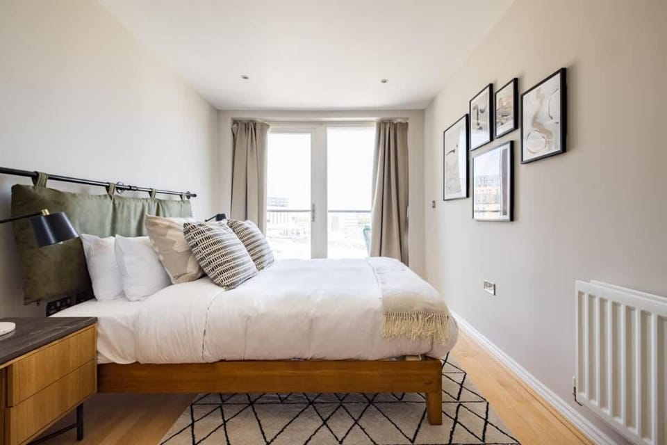 The Nine Elms Lane Arms - Stunning & Bright 2BDR Flat Apartment in London