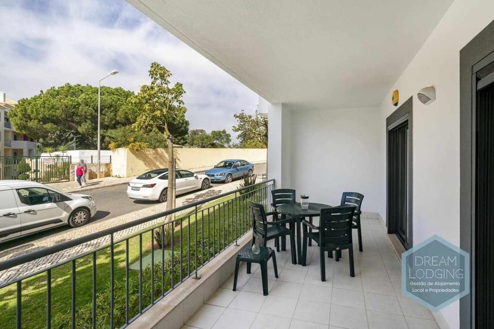 Vista das Ondas 02B - Dream Lodging Apartment in Olhos de Água