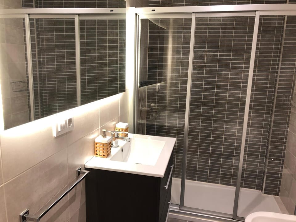 Yuhom casas con alma Galera 2º Apartment in A Coruna