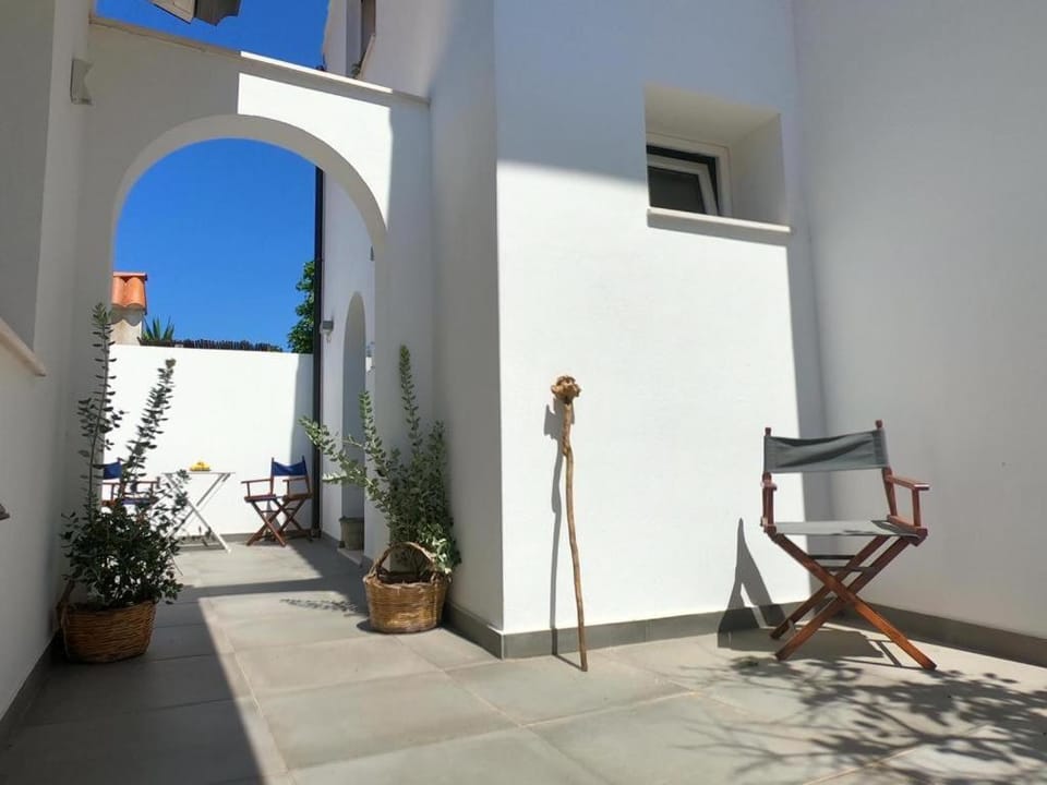 Patio, Facade/entrance, Balcony/Terrace, Balcony/Terrace