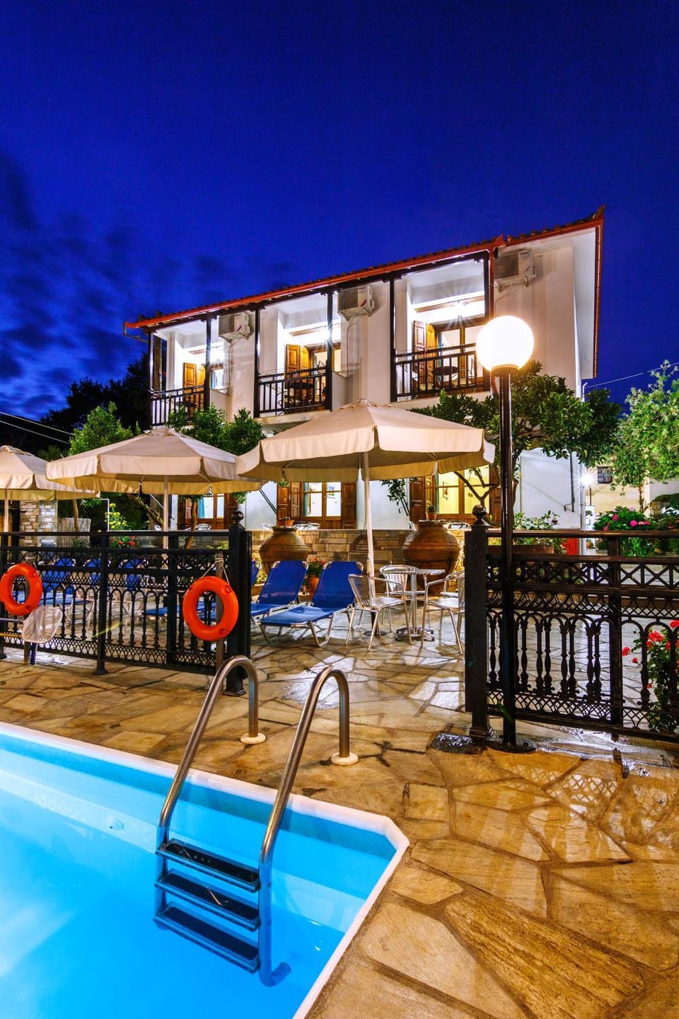 Property building, Swimming pool