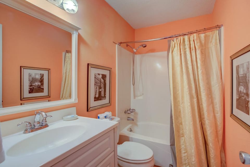 Lani Kai 103 by Vacation Homes Collection Apartment in West Beach